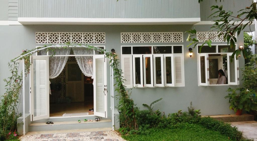 Lada House Bed and Breakfast Lampang Exterior foto