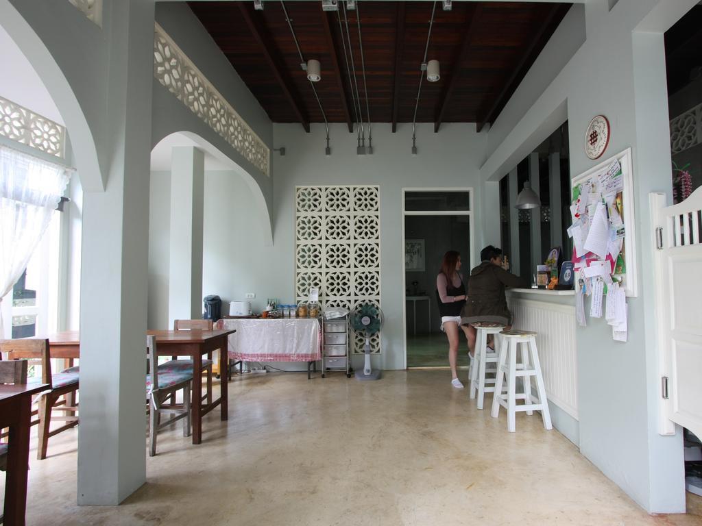 Lada House Bed and Breakfast Lampang Exterior foto